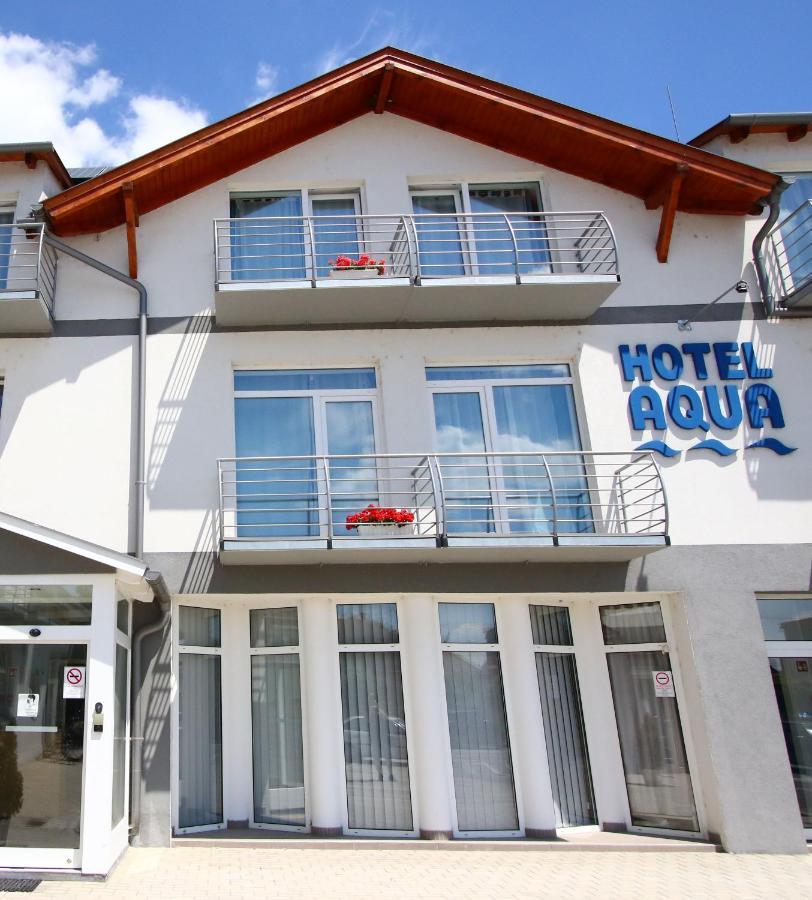 Hotel Aqua Komarom Bagian luar foto
